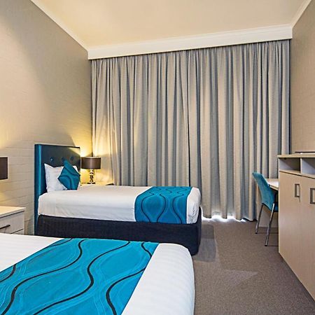 Mantra Pavilion Hotel Wagga Wagga Buitenkant foto