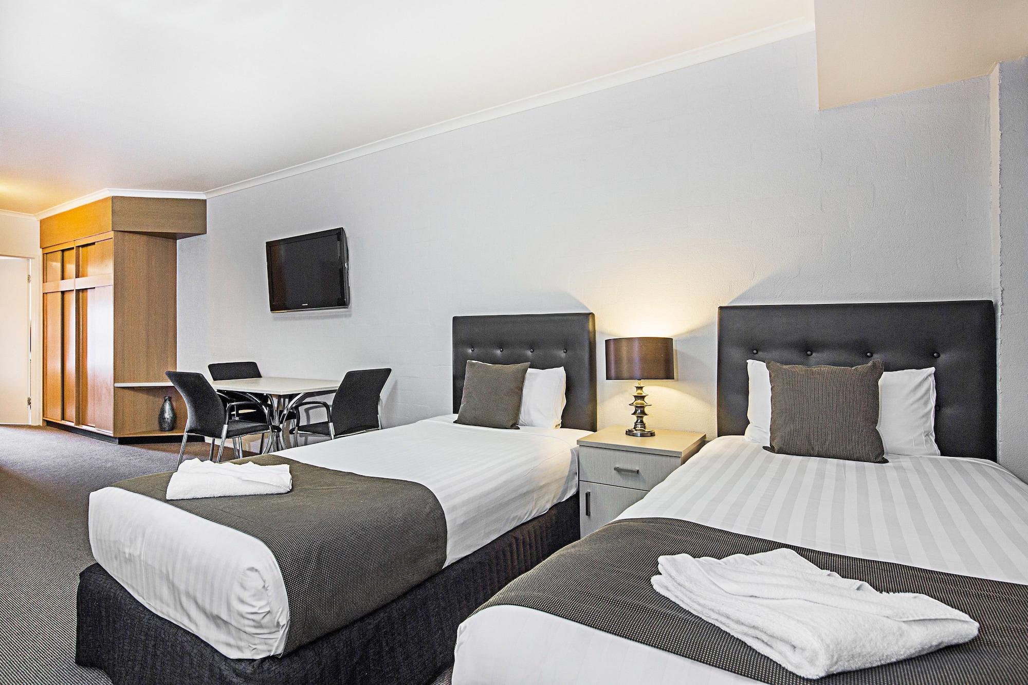 Mantra Pavilion Hotel Wagga Wagga Buitenkant foto