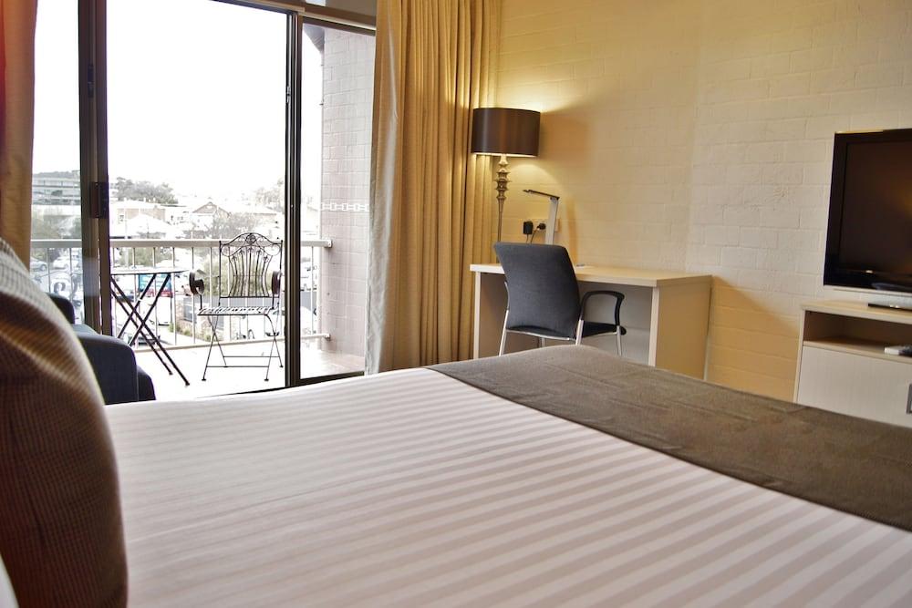 Mantra Pavilion Hotel Wagga Wagga Buitenkant foto
